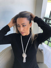 Load image into Gallery viewer, Rose white rice pearls necklace and earrings.