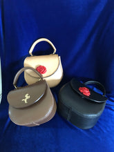 Load image into Gallery viewer, Suspiro mini nostalgic inspired design leather bag.