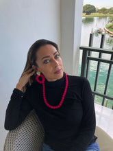 Load image into Gallery viewer, Susie fuchsia paja toquilla necklace and matching large hoop earrings.
