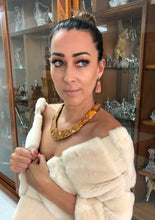 Load image into Gallery viewer, Emma spondylus shell gold beige natural color necklace and matching earrings.
