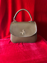 Load image into Gallery viewer, Patrona lady classic leather bag
